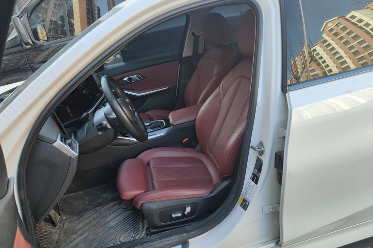 宝马i3 2022款 eDrive 35 L局部细节19