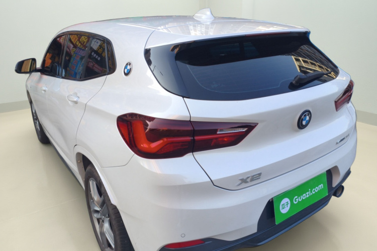 宝马X2 2023款 sDrive25i M运动曜夜版车身外观5