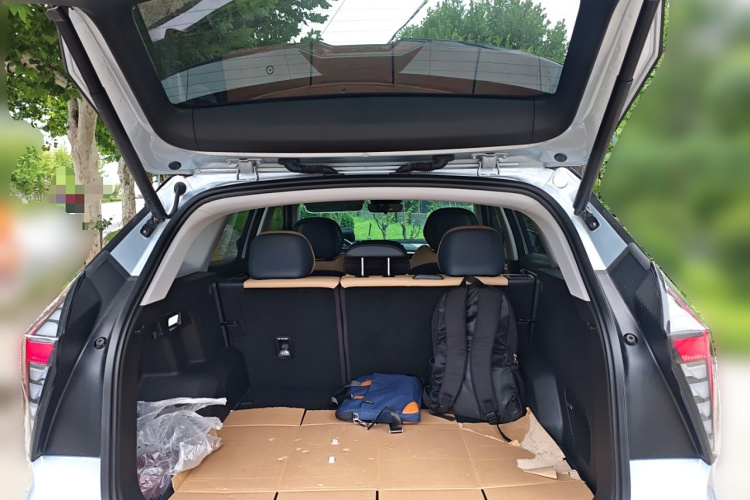 吉利汽车 博越L 2023款 2.0TD DCT旗舰型中控内饰23