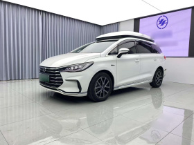 比亚迪 宋MAX新能源 2022款 DM-i 105KM 行政版