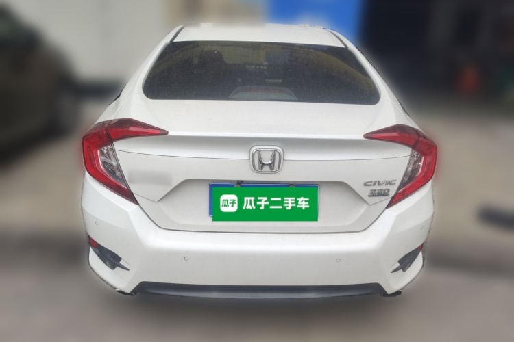 本田 思域 2016款 220TURBO CVT豪华版车身外观6