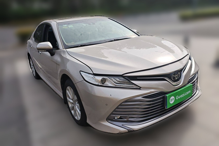 丰田 凯美瑞 2019款 2.0G 豪华版 国VI车身外观3