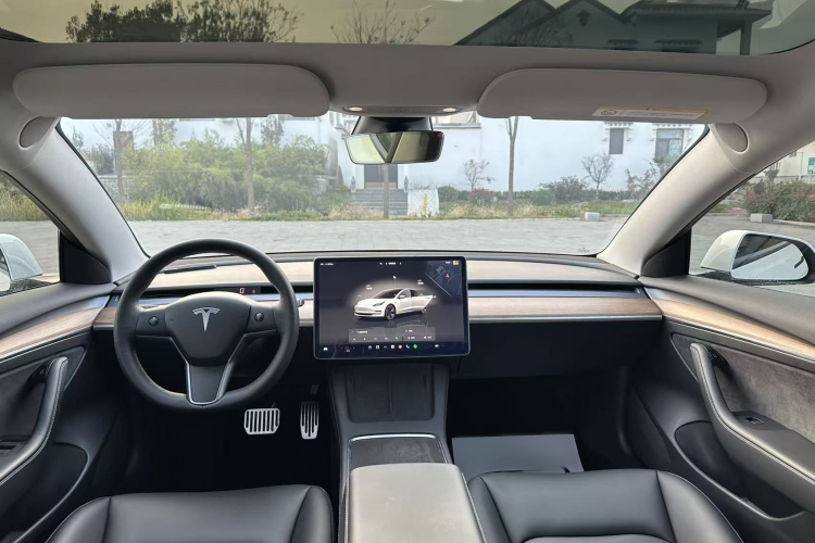 特斯拉 Model 3 2022款 后轮驱动版局部细节16