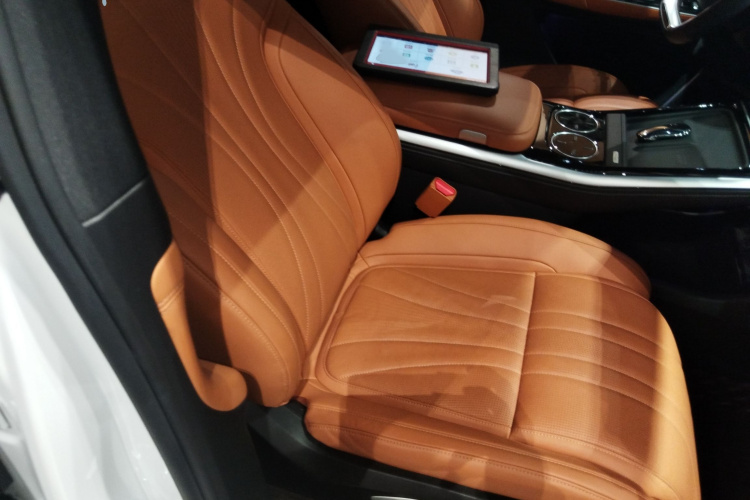 小鹏G9 2022款 702 Pro局部细节41