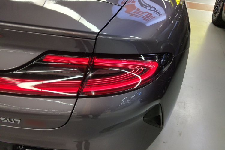 小米汽车 小米SU7 2024款 四驱超长续航高阶智驾Max版车身外观9