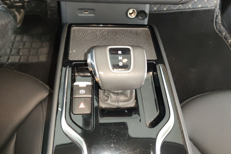 红旗E-QM5 2023款 改款 基础出行版局部细节18