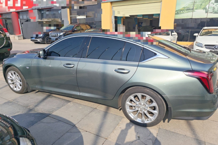 凯迪拉克CT5 2023款 28T 豪华型（标准版）车身外观4