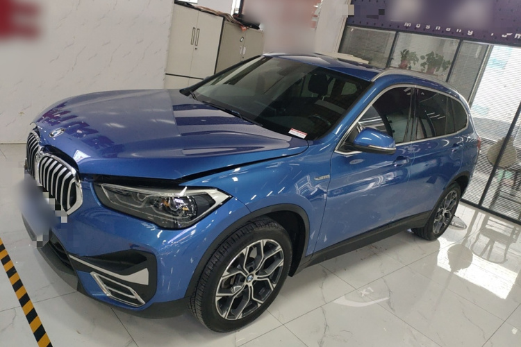 宝马X1 2020款 sDrive25Li 领先型车身外观4