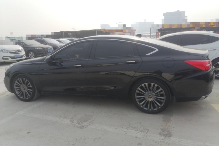 红旗H5 2019款 30TD 灵动版车身外观4