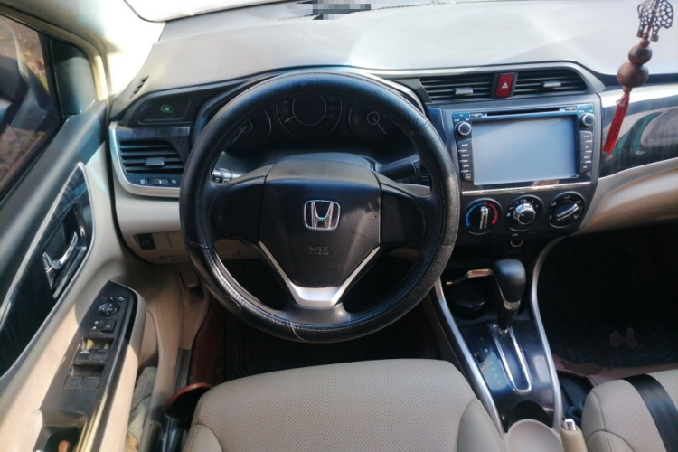 本田 凌派 2013款 1.8L 自动舒适版中控内饰13