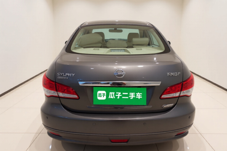 日产 轩逸 2018款 经典 1.6XE CVT舒适版车身外观6