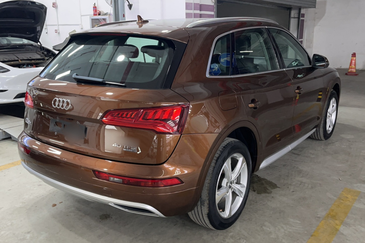 奥迪Q5L 2018款 40 TFSI 荣享进取型 国V车身外观6003