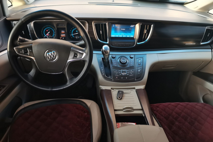 别克GL8 2011款 3.0L GT豪华商务豪雅版中控内饰7002