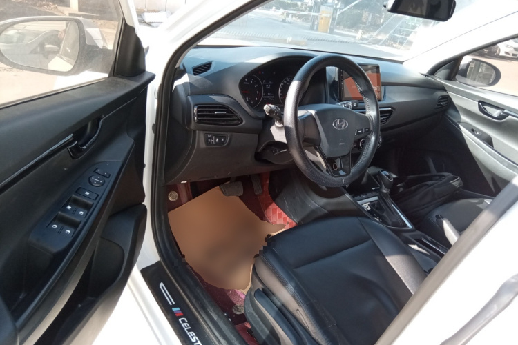 现代 悦动 2020款 1.6L 自动GL悦目版中控内饰7003