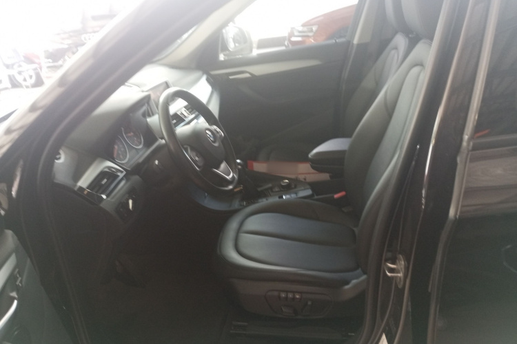 宝马X1 2016款 sDrive18Li 尊享型中控内饰19