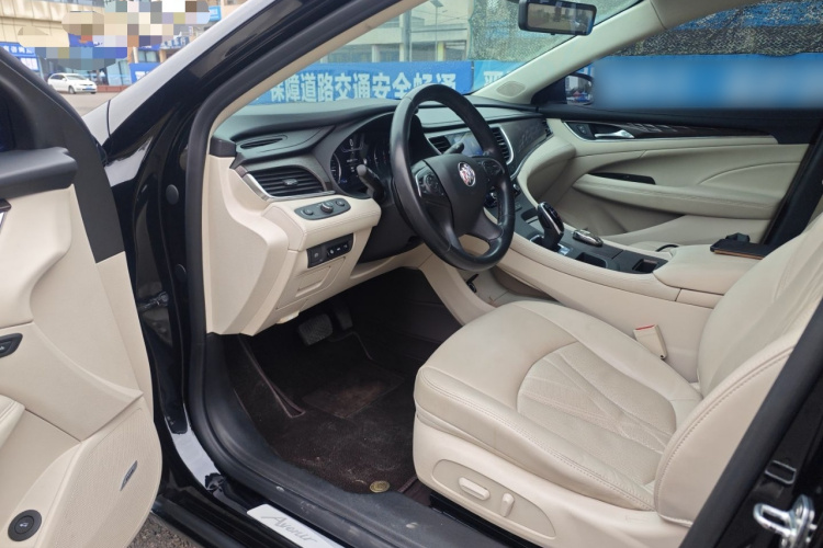 别克 君越 2022款 Avenir艾维亚 先享型中控内饰20