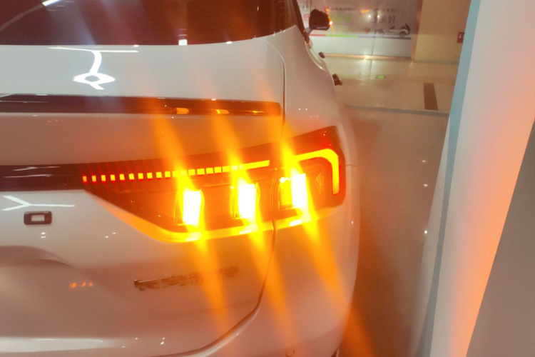 福特 蒙迪欧 2023款 EcoBoost 245 ST-Line车身外观9