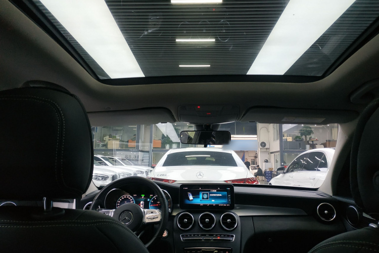 奔驰C级 2020款 改款 C 260 L 运动版中控内饰22