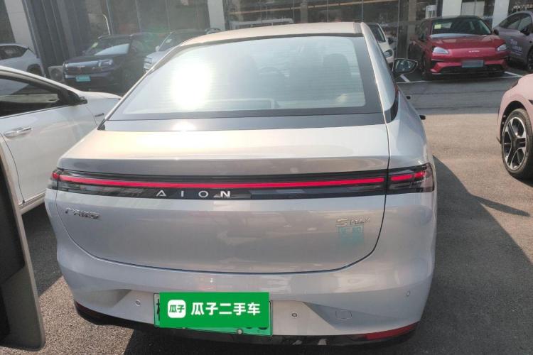 埃安 AION S MAX 2024款 80 星瀚版 三元锂车身外观6