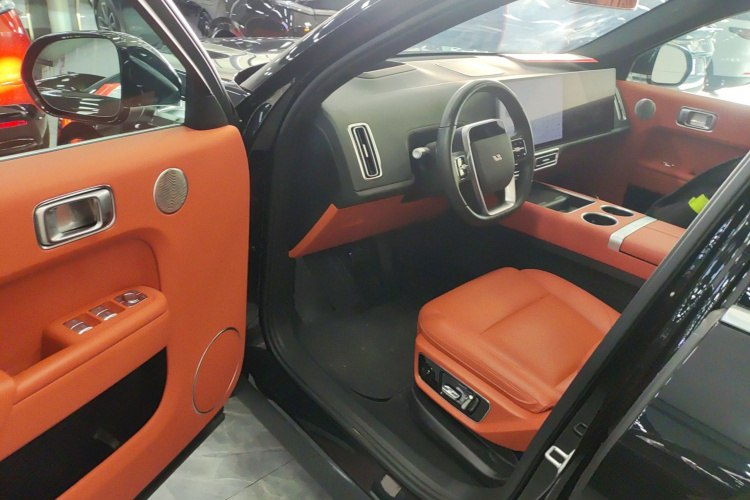 理想汽车 理想L7 2023款 Air中控内饰20