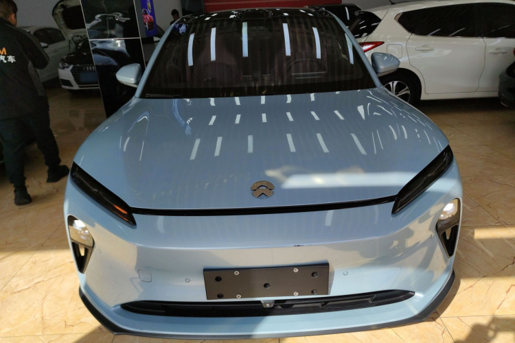 蔚来ET5 2024款 75kWh车身外观2