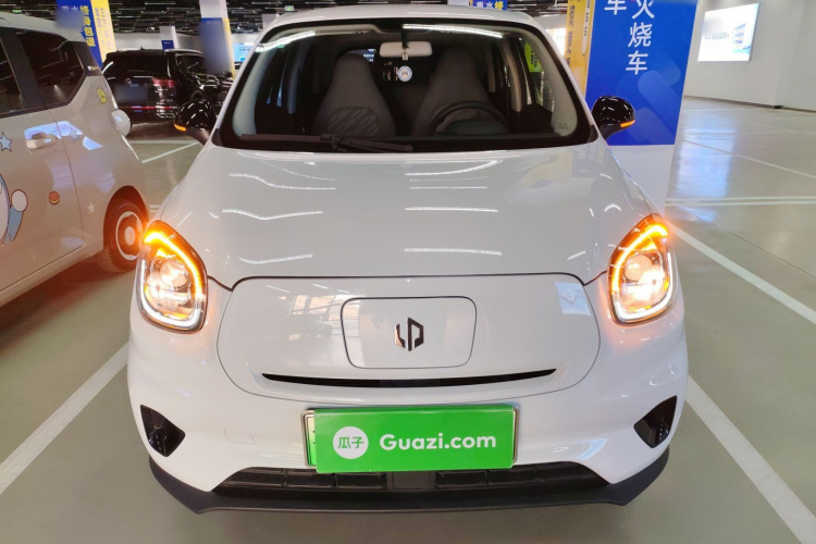 零跑汽车 零跑T03 2024款 200轻享版车身外观2