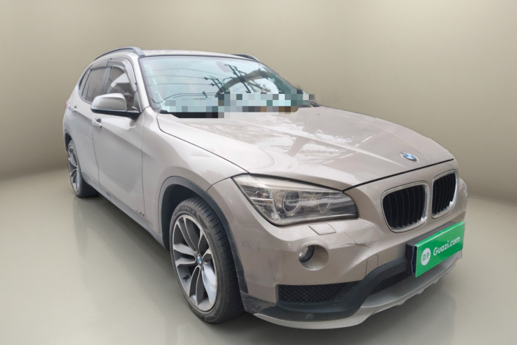 宝马X1 2015款 sDrive18i 领先晋级版车身外观3