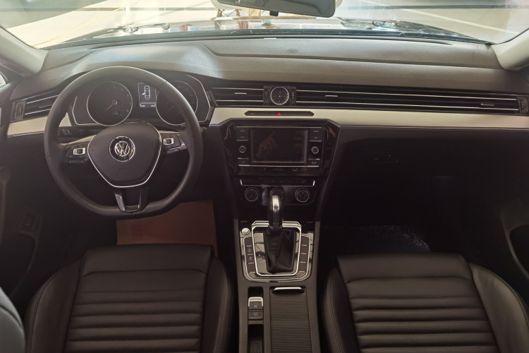 大众 迈腾 2017款 330TSI DSG 领先型中控内饰7003