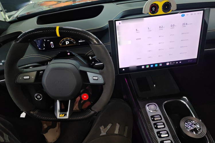 小米汽车 小米SU7 Ultra 2025款 Ultra中控内饰7002