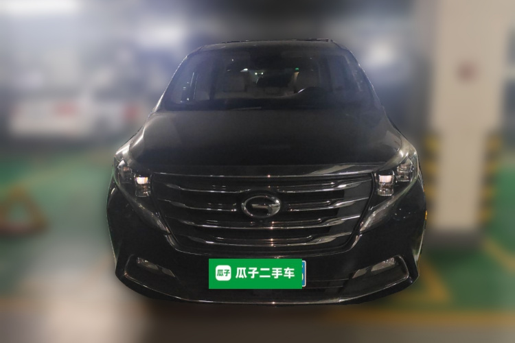 广汽传祺 传祺M8 2018款 320T 旗舰版车身外观2