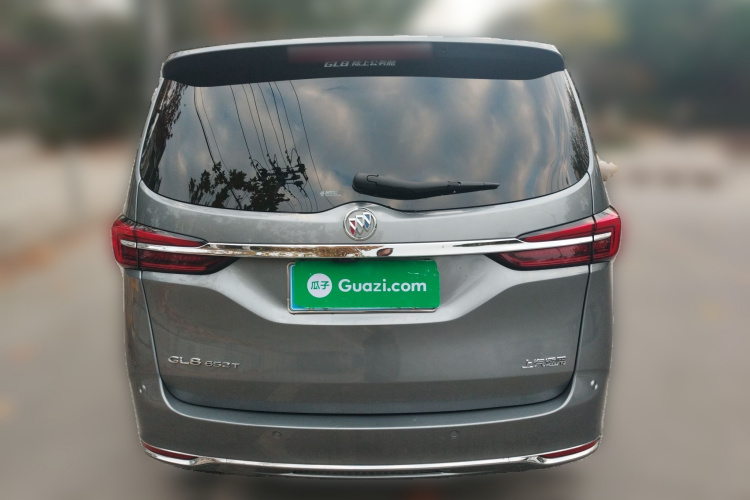 别克GL8 2021款 陆上公务舱 652T 尊贵型车身外观6