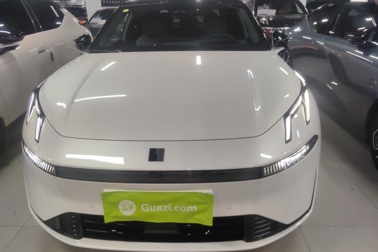 领克07 2024款 EM-P 126长续航 Ultra车身外观2