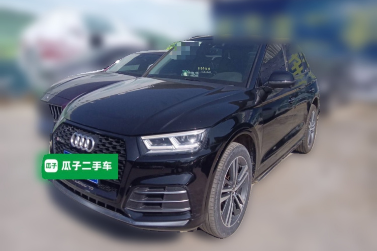 奥迪Q5L 2020款 改款 40 TFSI 荣享时尚型车身外观1