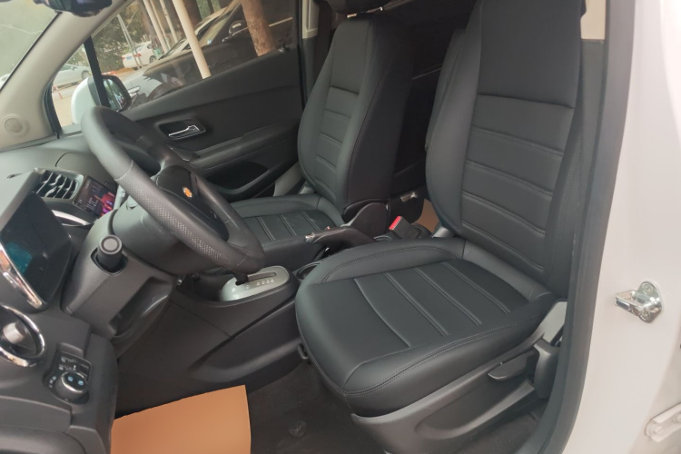 雪佛兰 创酷 2016款 1.4T 自动两驱舒适天窗版中控内饰19