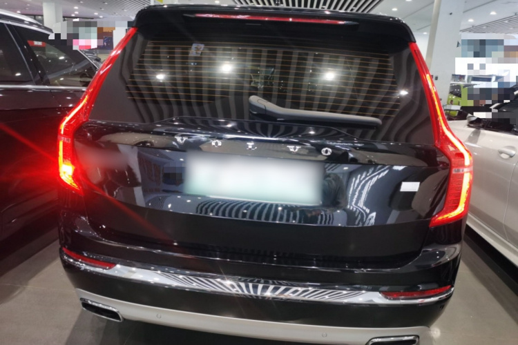 沃尔沃XC90新能源 2021款 E驱混动 T8 智尊豪华版 7座车身外观6