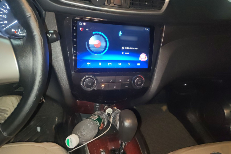 日产 逍客 2016款 1.2T CVT时尚版局部细节16