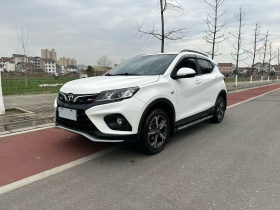 东南DX3 2019款 DX3X酷绮 1.5L 手动尊贵型