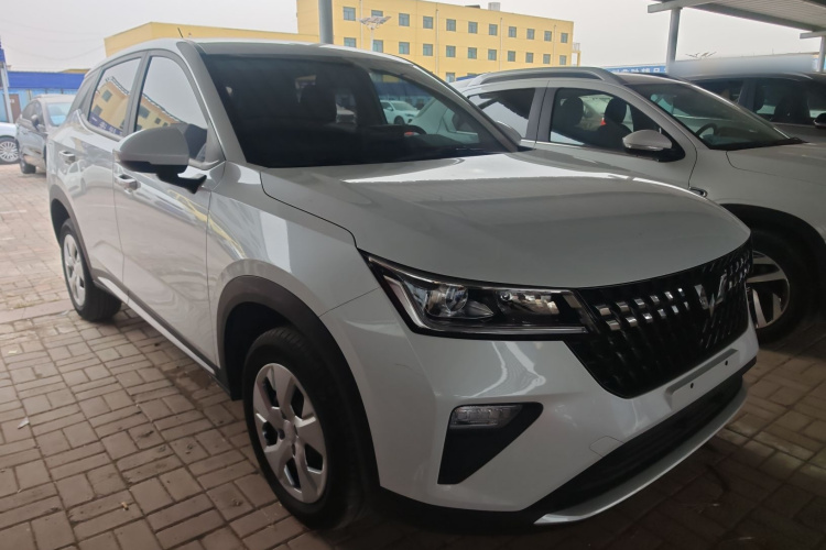 五菱汽车 五菱星驰 2022款 1.5L 手动自由型车身外观3