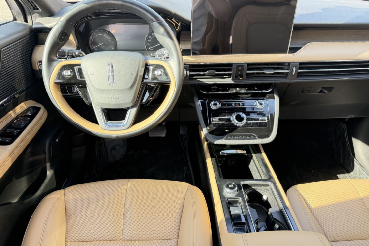 林肯 冒险家 2020款 2.0T 两驱尊雅版中控内饰7004