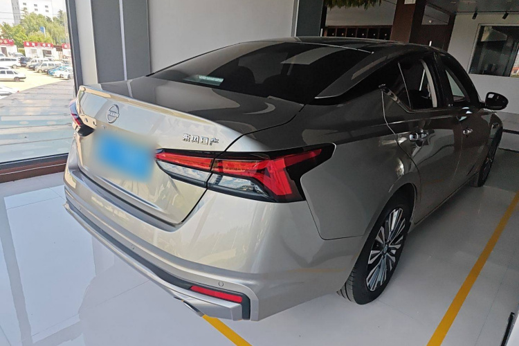 日产 天籁 2022款 2.0L XL-TLS 悦享版车身外观6005