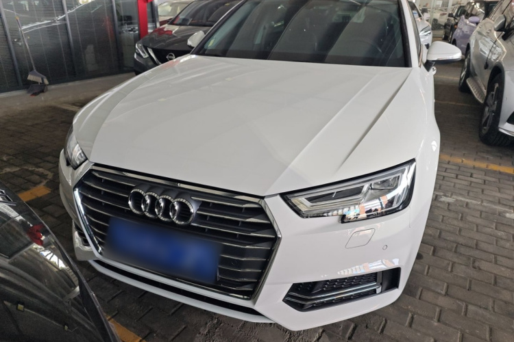 奥迪A4L 2018款 30周年年型 40 TFSI 时尚型车身外观2