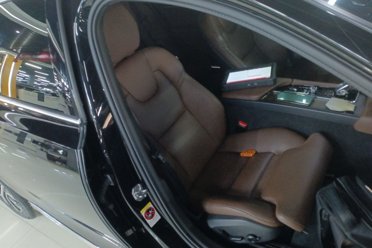 沃尔沃S90 2021款 B5 智远豪华版局部细节41