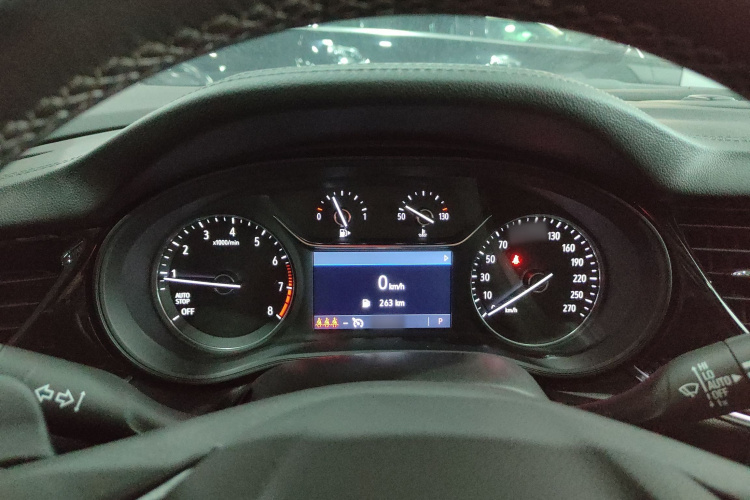 别克 君威 2024款 改款 25T 超享版局部细节14