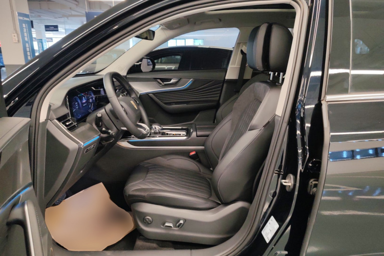 红旗HS5 2023款 2.0T 旗享Pro版中控内饰19