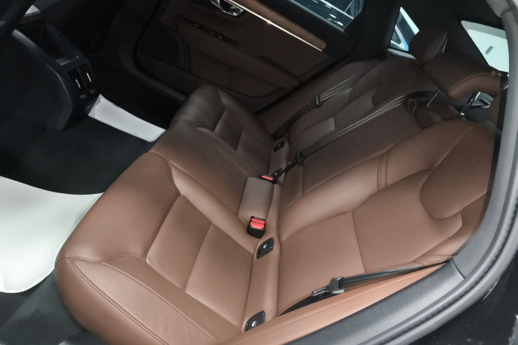 沃尔沃S90 2022款 B5 智逸豪华版中控内饰21