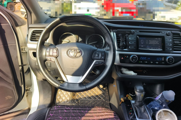 丰田 汉兰达 2018款 2.0T 四驱豪华版 7座 国VI中控内饰13