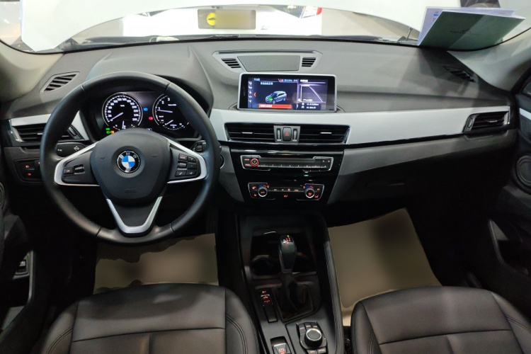 宝马X1 2019款 sDrive20Li 领先型中控内饰12