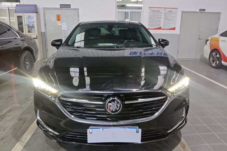 别克 君越 2021款 652T 豪华型车身外观2