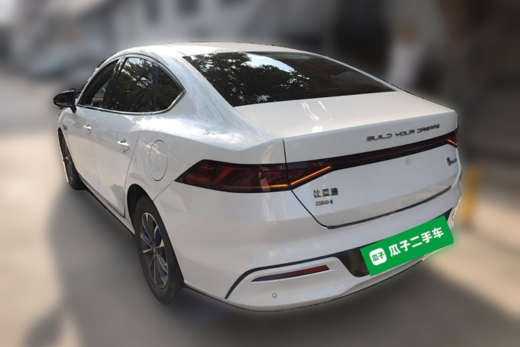 比亚迪 秦PLUS 2024款 荣耀版 DM-i 55KM领先型车身外观5