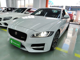 捷豹XF 2016款 XF 2.0T 两驱R-Sport运动版